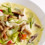 Thailändische Teigtaschensuppe