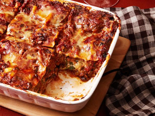 Ispanaklı ve Mantarlı Soslu Lazanya Nasıl Yapılır?