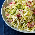 Mexikanischer Grünkohlsalat mit Radieschen