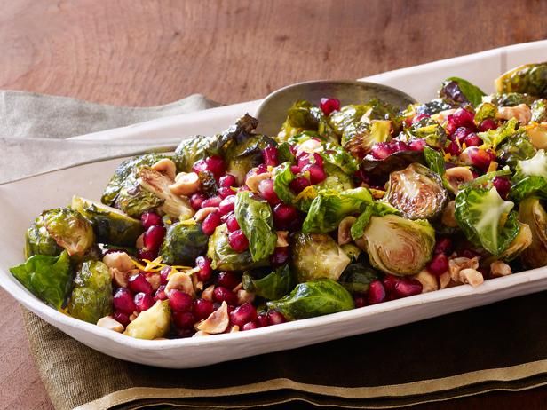 Zubereitung - Gerösteter Rosenkohl mit Granatapfel und Haselnüssen