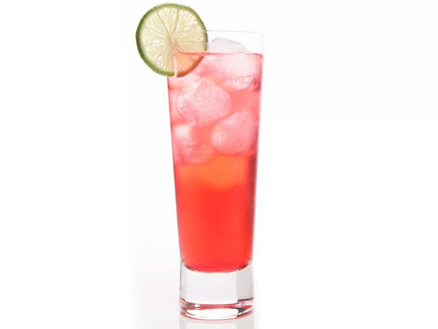 Wie man Cranberry-Wodka-Tonic zubereitet