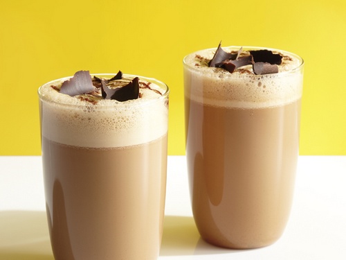 Wie man einen vietnamesischen Kaffee-Smoothie zubereitet