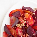 Warmer Rote-Bete-Salat mit Orangen und Walnüssen