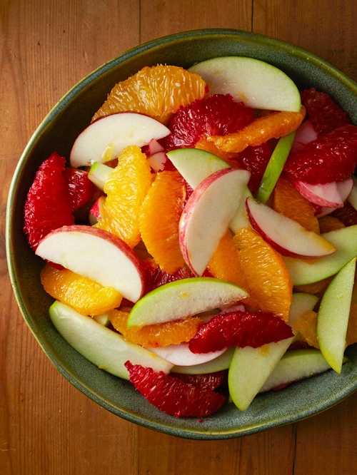 Wie man Apfel-Orangen-Salat zubereitet