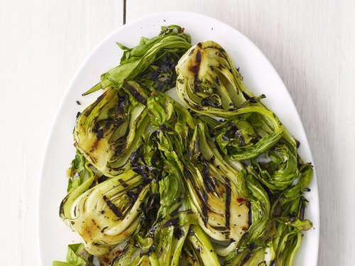 Wie man gegrillten Pak Choi zubereitet