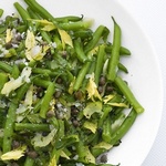 Salat aus grünen Bohnen und Sellerie