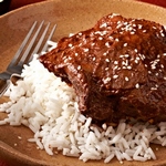 Geschmorte Putenkeulen in Mole-Sauce