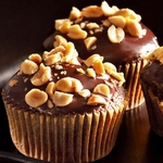 Mini-Schokoladen-Erdnussbutter-Cupcakes