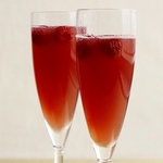 Himbeer-Champagner-Cocktail