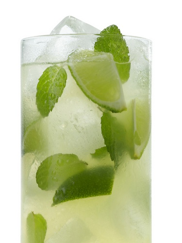 Πώς να φτιάξετε Limeade με μέντα