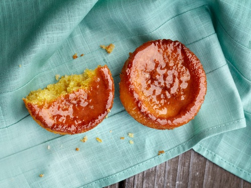 Πώς να φτιάξετε cupcakes με γλάσο πορτοκαλιού