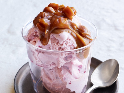 Wie man Cashew-Karamellcreme zubereitet