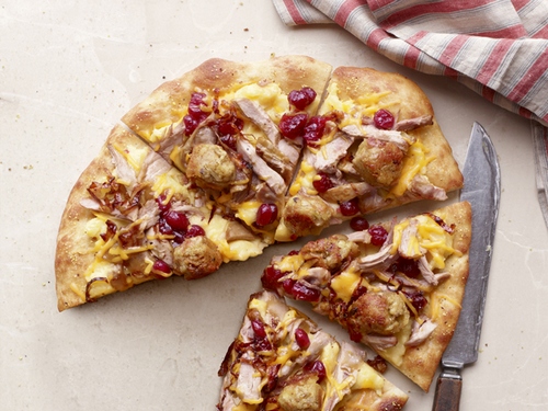 Wie man Weihnachtspizza zubereitet