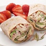 Brötchen mit Schinken, Käse und Apfel