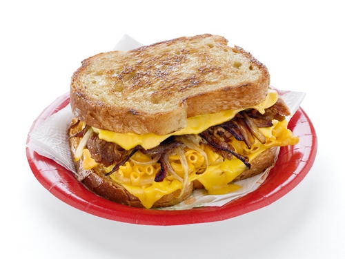 Rezept für warme Makkaroni-Schweinefleisch-Sandwiches