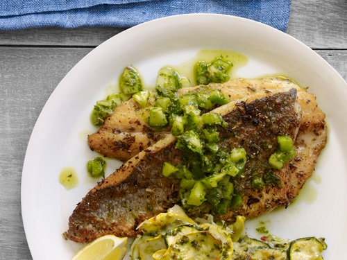 Zubereitung - Gegrillter Wolfsbarsch mit Kräutersalsa