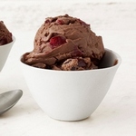 Hausgemachtes Schokoladen-Kirsch-Eis