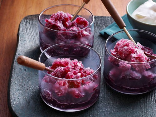 Wie man Gewürzwein-Granita zubereitet