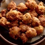 Maisbällchen mit Jalapeño-Paprika