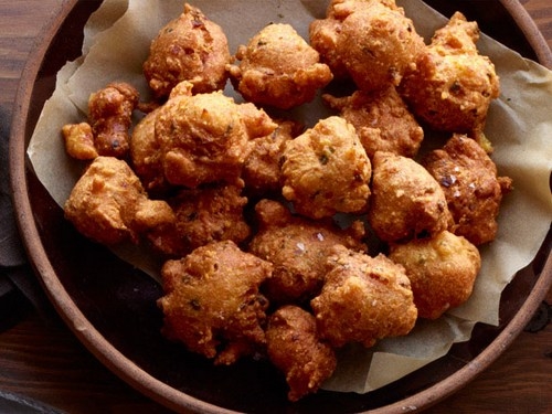 Come preparare le palline di mais con jalapeño ripieni