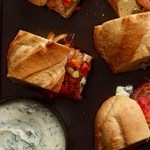 Buffalo Pulled Chicken Sandwiches mit Ranch-Dressing