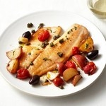 Gebackener Tilapia mit Tomaten und Kartoffeln