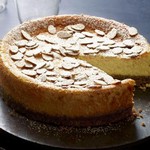 Käsekuchen mit Ricotta und Mandeln