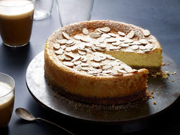 Wie man Ricotta-Mandel-Käsekuchen zubereitet