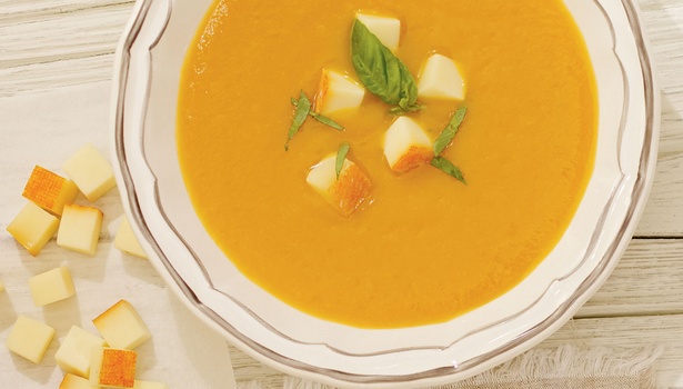 Wie man Kürbissuppe mit Käse zubereitet