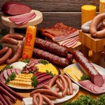 Ärzte raten vom übermäßigen Verzehr verarbeiteter Fleischprodukte ab.