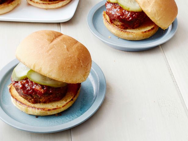 Come preparare - Hamburger di pancetta con salsa barbecue
