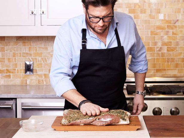 Küpsetatud porchetta (sealiha kõhurull), topeltmarineeritud