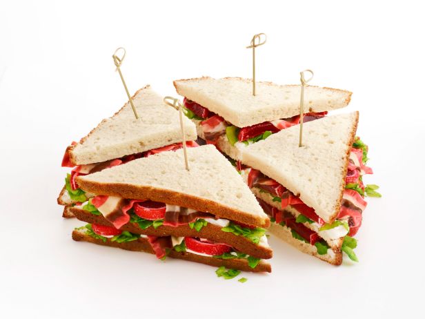 So bereiten Sie Club-Sandwiches zu