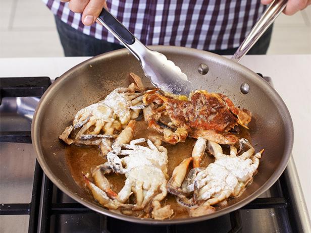 Softshell-Krabben-Sandwiches mit Singapur-Salat