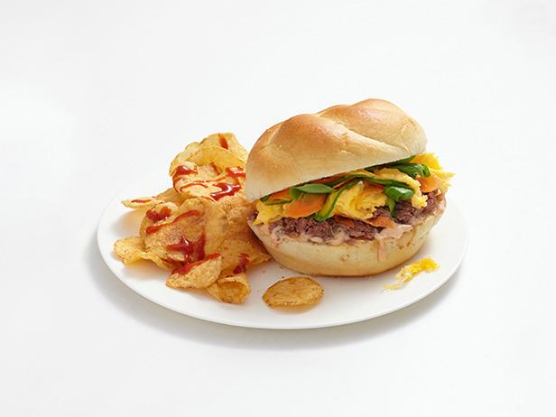 Wie man vietnamesische Eiersandwiches zubereitet