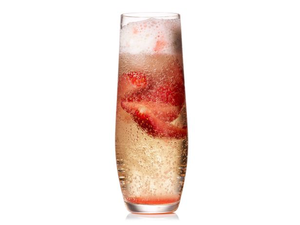 So bereiten Sie einen Erdbeer-Prosecco-Float zu