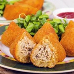 Brasilianische Hähnchenkroketten – Cochinha Pies