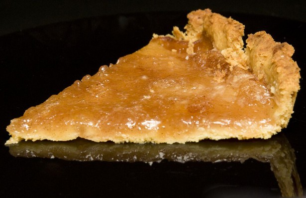 Wie man Schweizer Weinkuchen zubereitet