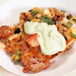 Mexikanischer Strata-Auflauf mit Chorizo-Wurst