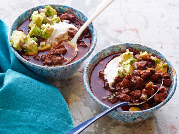 Zubereitung - Rindfleisch-Chili mit schwarzen Bohnen und cremiger Gemüsesauce