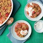 Erdbeer-Crumble mit Rhabarber