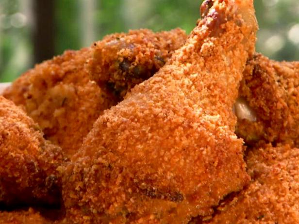 Zubereitung - Hähnchen in Käsepanade im Ofen in einer Kefirmarinade