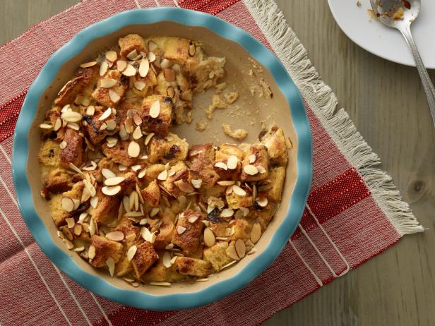 Wie man Panettone-Brotauflauf zubereitet