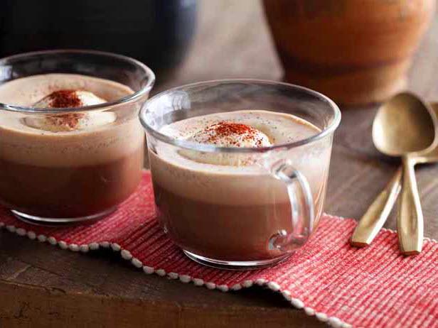 Zubereitung - Mexikanische heiße Schokolade mit Chili-Eis