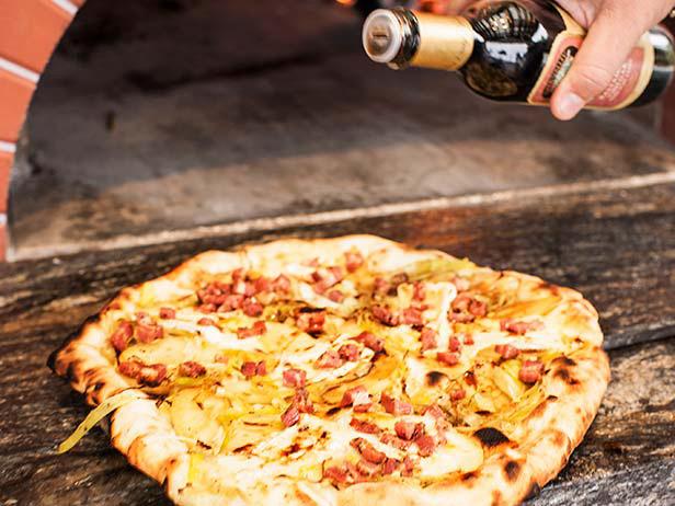 So gelingt der schnellste Pizzateig
