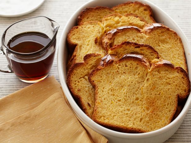 So bereiten Sie Brotpudding zum Frühstück zu
