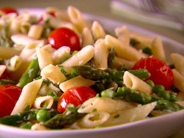 Zubereitung - Pasta mit Spargel, Erbsen und Kirschtomaten