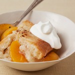 Amerikanischer Pfirsich-Cobbler-Kuchen