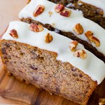 Amerikanisches Bananenbrot mit Walnüssen