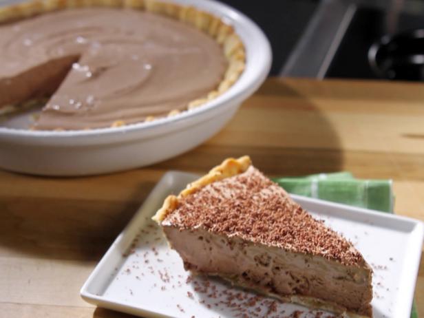 Come preparare una torta mousse al cioccolato congelata facile e veloce